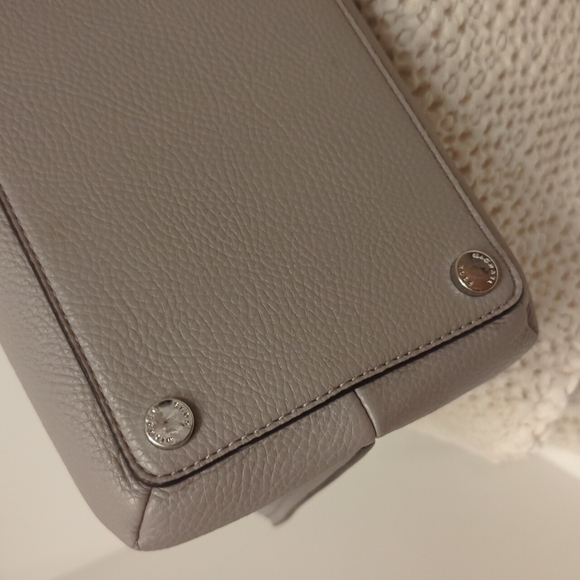 Michael Kors Gray Pebbled Leather Bag - Picture 5 of 15